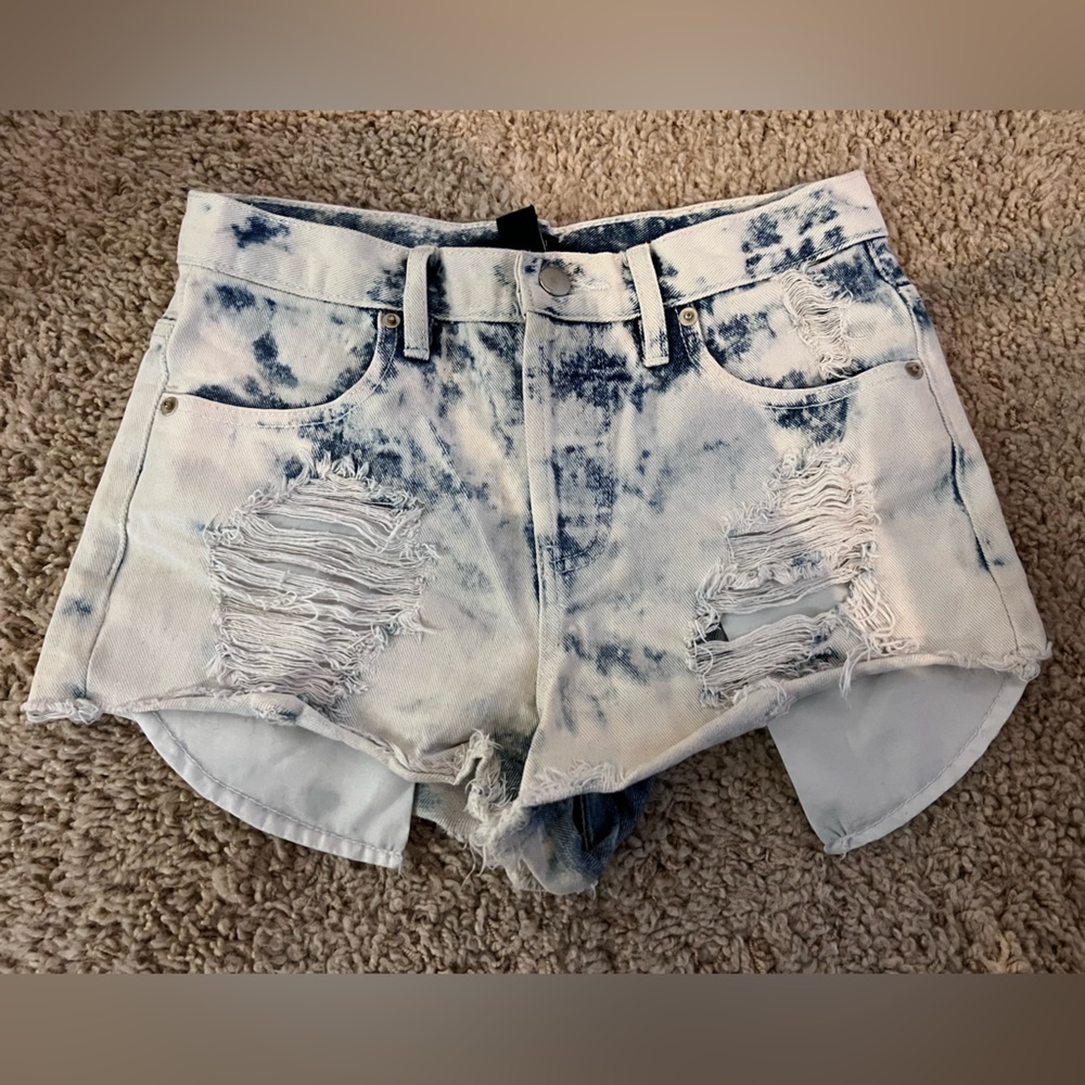 High waisted cut off shorts